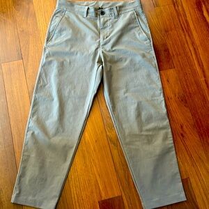 Mens Lululemon Pants Size 32 flat front in Mocha Brown